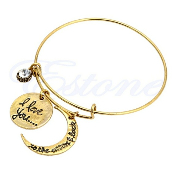 Jewelry - Charm expandable bangle bracelet